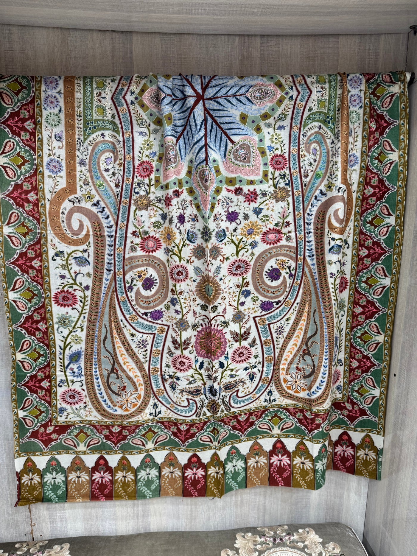 Reelkar/kalamkar shawls