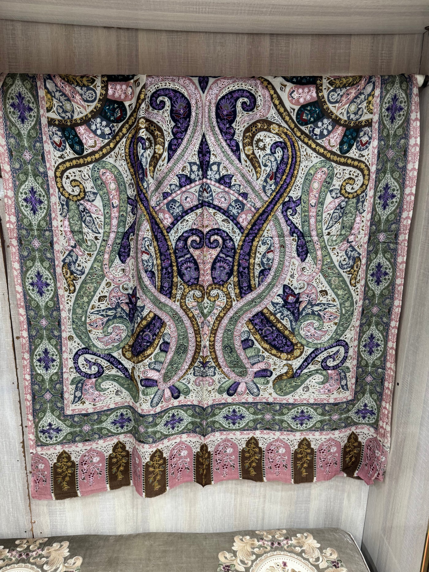 Reelkar/kalamkar shawls